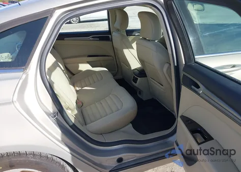 2015 Ford Fusion Se z USA, uszkodzony, nr VIN 3FA6P0H79FR189222